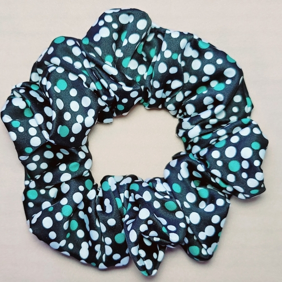 Pick 5 Scrunchies - Handmade - Picture 4 of 7